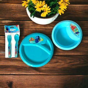 Disney Finding Dori Kids 4 Piece Meal Set BPA FREE Plastic Plate Bowl Flatware